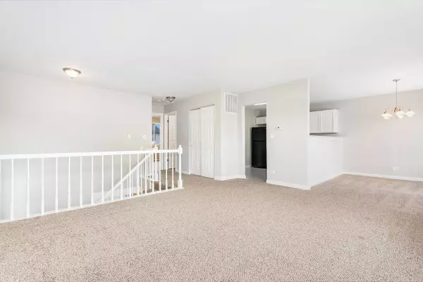 2091 Windward Lane, Hanover Park, IL 60133