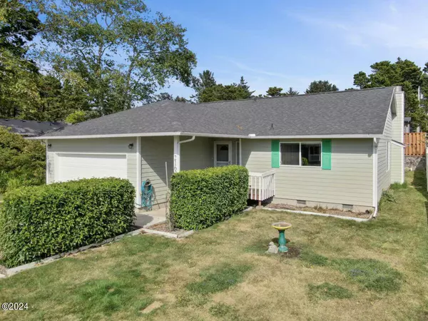 2162 NW Keel AVE, Lincoln City, OR 97367