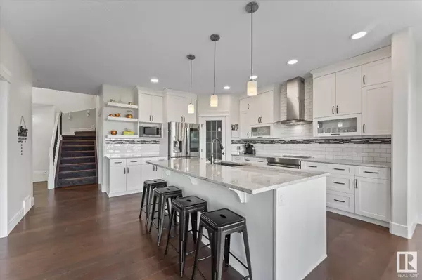 5437 ALLBRIGHT SQ SW, Edmonton, AB T6W 3H7