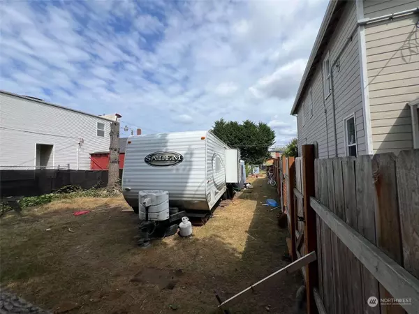 1209 S Cushman AVE, Tacoma, WA 98405