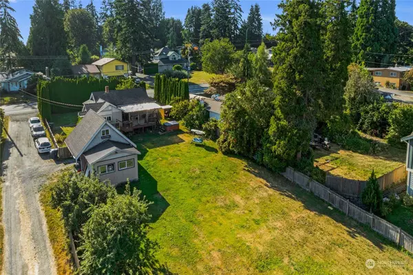 17915 Larch WAY, Lynnwood, WA 98037