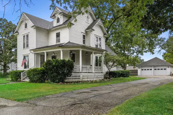 10207 Main Street, Hebron, IL 60034