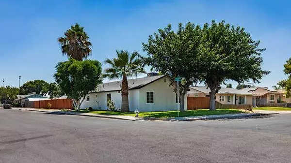 15271 W G Street, Kerman, CA 93630