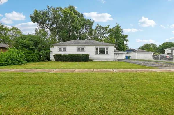 6405 W 85th PL, Burbank, IL 60459