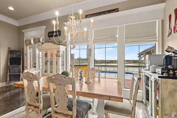 13461 WILLIAMSBURG DR, Walker, LA 70785