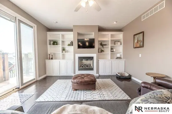 7413 S 169th Street, Omaha, NE 68136