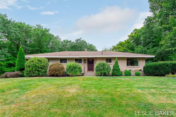 104 Country Club Road, Holland, MI 49423