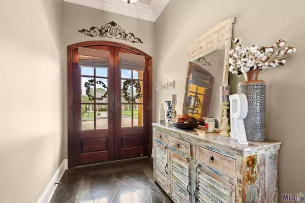 13461 WILLIAMSBURG DR, Walker, LA 70785