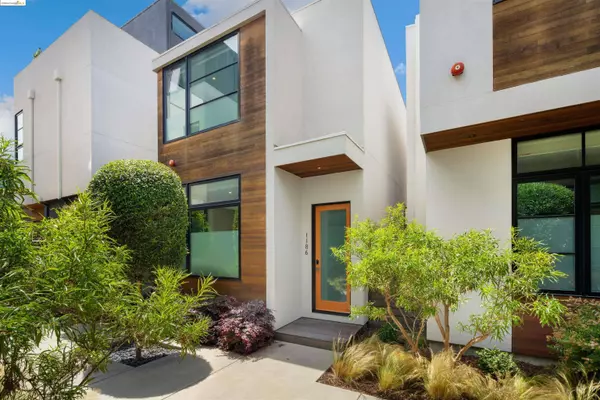 1186 66Th St, Oakland, CA 94608