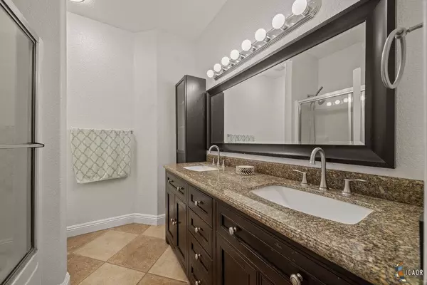 926 S Chaparral Dr, El Centro, CA 92243