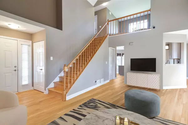 438 Harvard LN, Bartlett, IL 60103