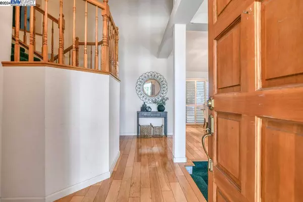 121 Meadow Ct, Oakley, CA 94561