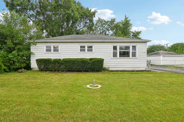 6405 W 85th PL, Burbank, IL 60459