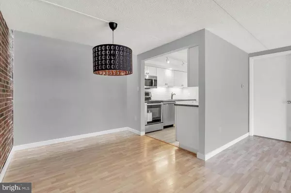 1071 LANCASTER BLVD #11, Mechanicsburg, PA 17055