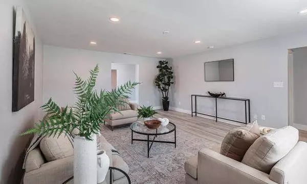 15271 W G Street, Kerman, CA 93630