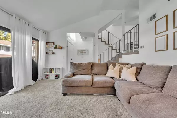 572 Rosewood AVE, Camarillo, CA 93010