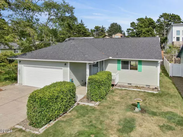 2162 NW Keel AVE, Lincoln City, OR 97367