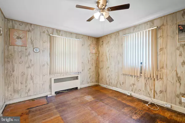 1601 KINGSWAY RD, Baltimore, MD 21218