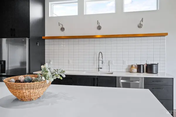 15087 Pinehurst Way, Caldwell, ID 83607-7623