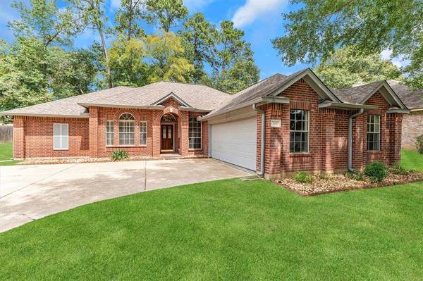 513 Broadmoor DR, Huntsville, TX 77340