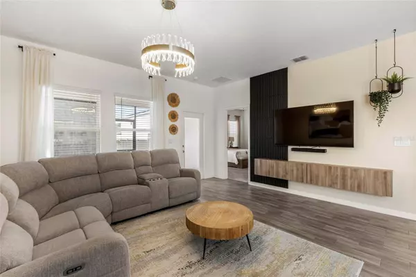 6304 CHIRPINE LN, Saint Cloud, FL 34771