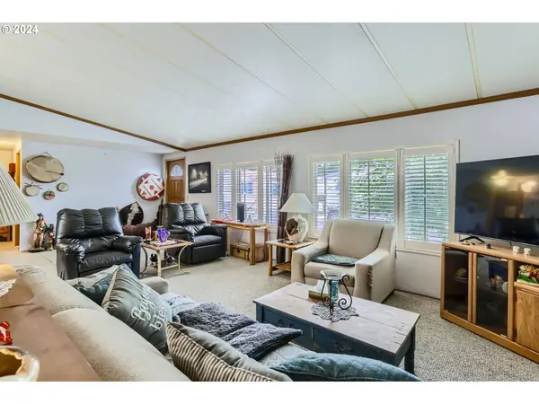 18485 SW PACIFIC DR #113, Tualatin, OR 97062