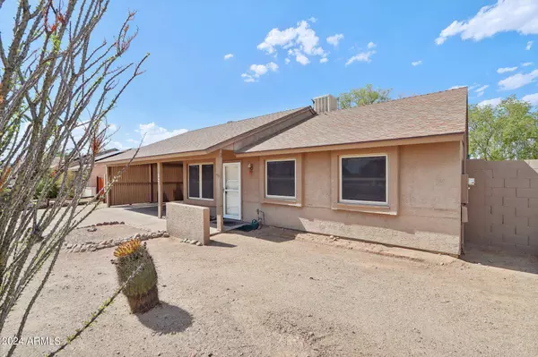 7232 W CAMERON Drive, Peoria, AZ 85345