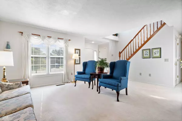 6416 Robinsrock LN, Indianapolis, IN 46268