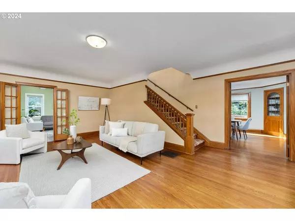 1714 SE 57TH AVE, Portland, OR 97215