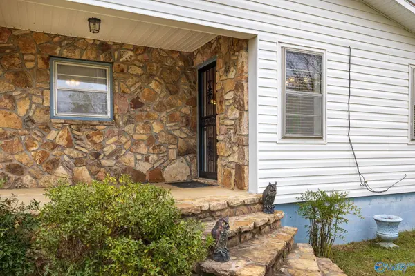 232 Kenny Clay Road, Somerville, AL 35670