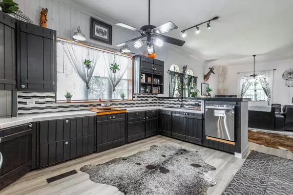 4458 Cloverdale RD, Rising Fawn, GA 30738