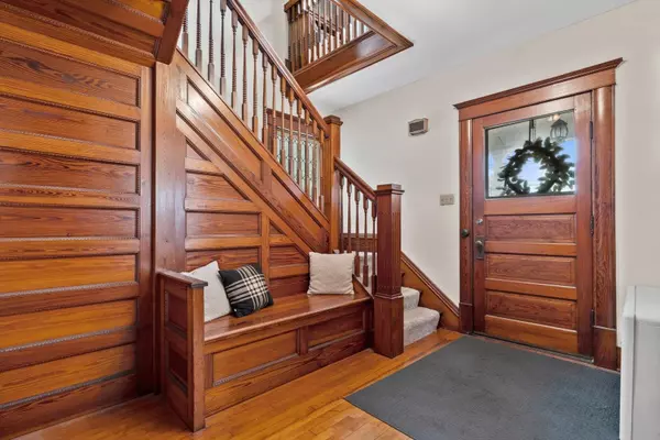 10207 Main Street, Hebron, IL 60034