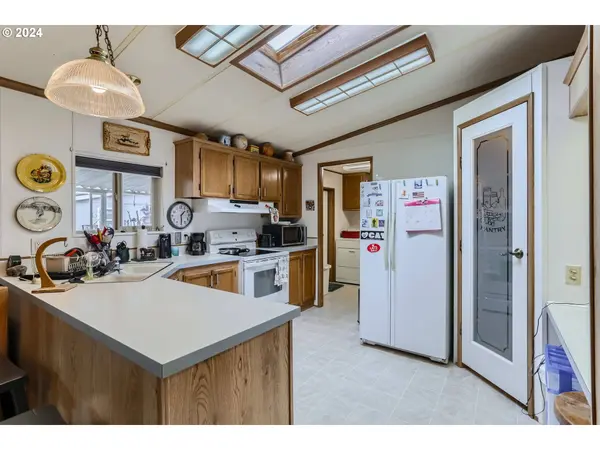 18485 SW PACIFIC DR #113, Tualatin, OR 97062