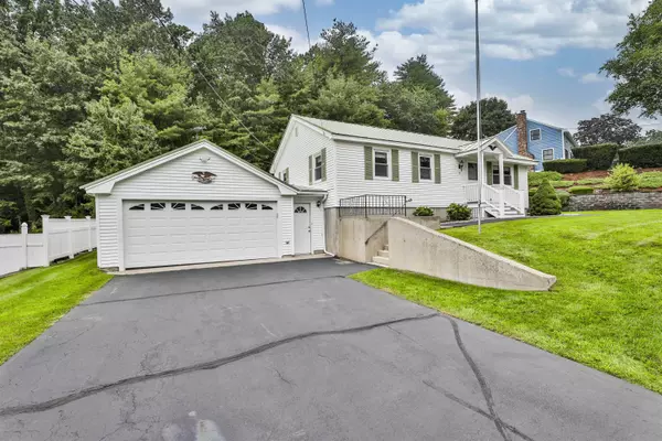 30 Catalina LN, Nashua, NH 03064