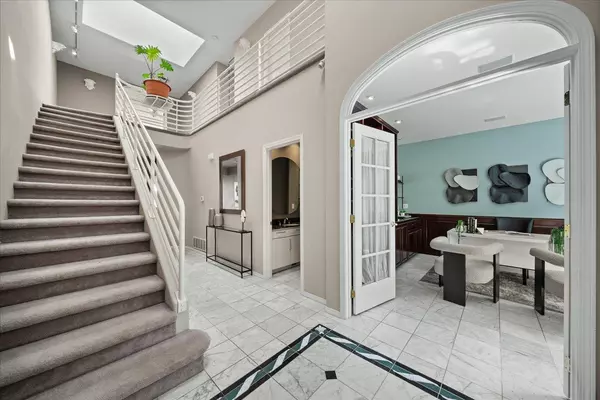 2104 W Riverside Ave Ave #2, Spokane, WA 99201