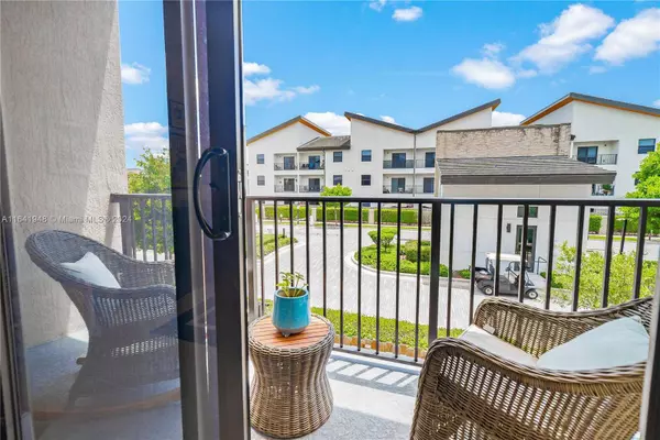 7915 NW 104th Ave #24, Doral, FL 33178