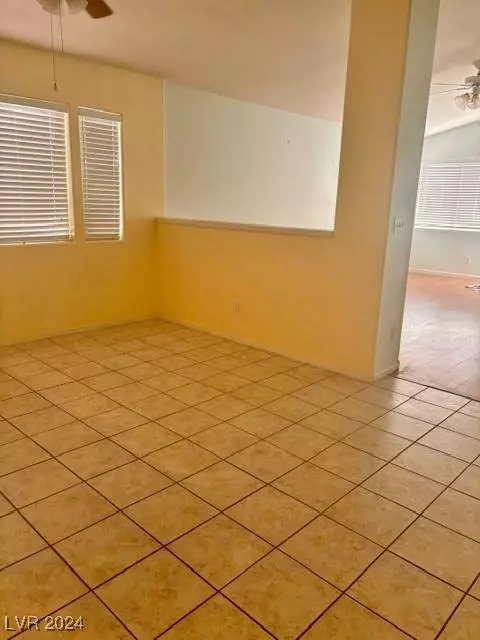 3820 Mountain Waters Street, Las Vegas, NV 89129