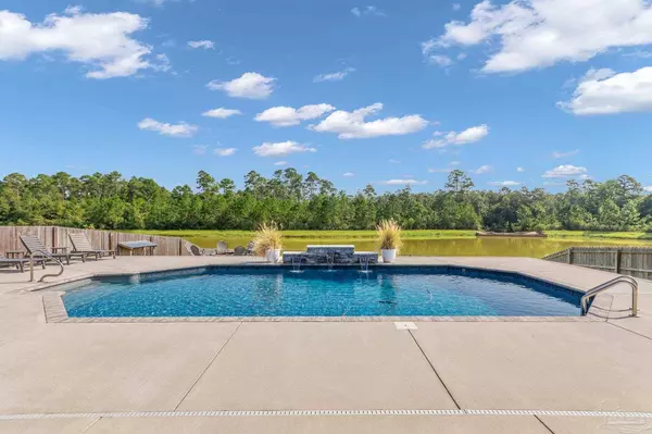 428 Broadleaf Cir, Cantonment, FL 32533