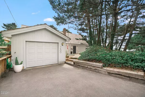 5600 El Mar AVE, Lincoln City, OR 97367