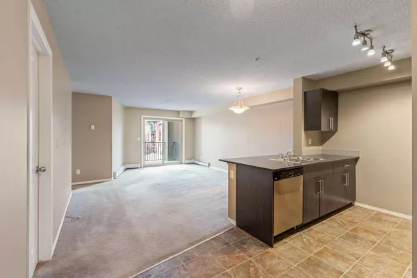 403 Mackenzie WAY SW #9314, Airdrie, AB T4B 3V7