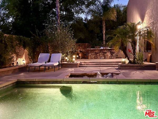 22705 Jameson DR, Calabasas, CA 91302