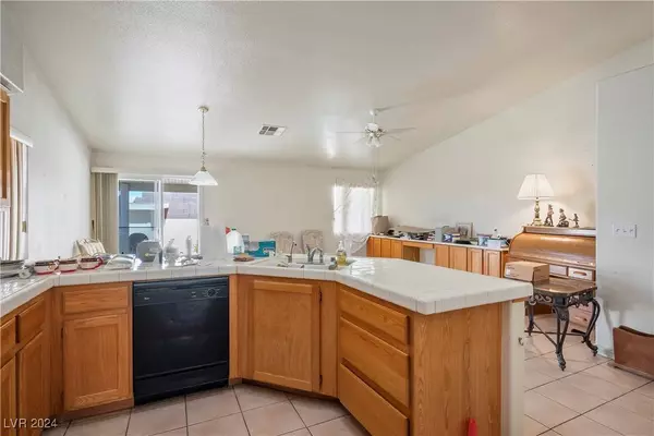 6664 Rutgers Drive, Las Vegas, NV 89156