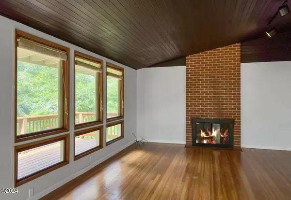 113 Ridge Crest RD, Gleneden Beach, OR 97388