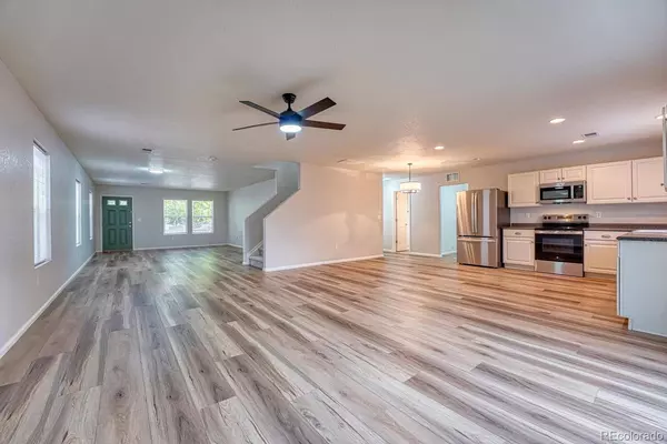 1823 Morningview LN, Castle Rock, CO 80109