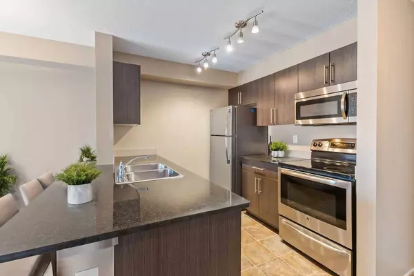 403 Mackenzie WAY SW #9314, Airdrie, AB T4B 3V7