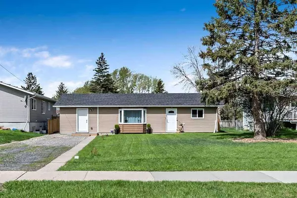 77 2 ST SE, High River, AB T1V 1G6