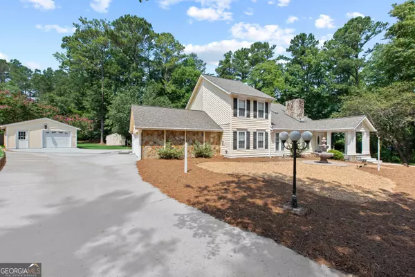 31 Shoal Creek DR, Sharpsburg, GA 30277