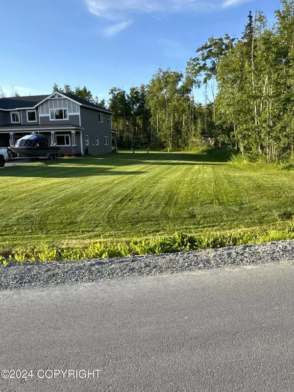 955 W Moose Park DR, Wasilla, AK 99623