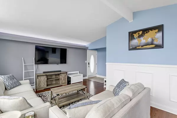 512 S Park RD, Lombard, IL 60148