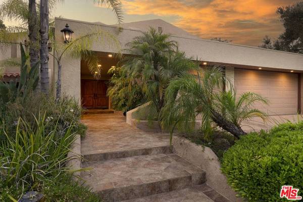 22705 Jameson DR, Calabasas, CA 91302